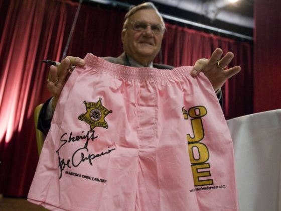 sheriff-joe-arpaio-pink-boxers